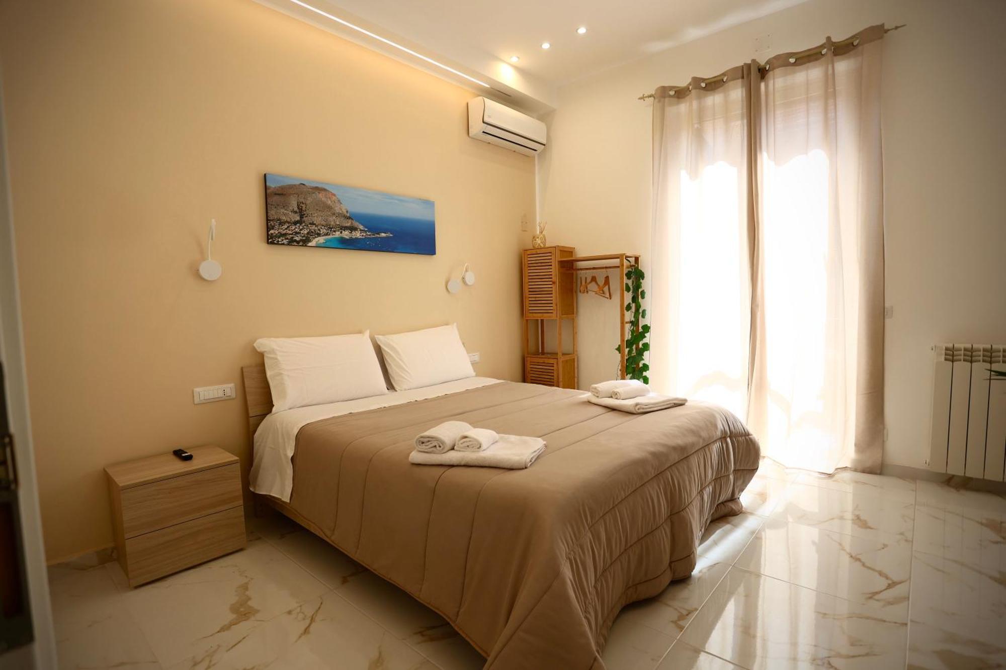Front House Affittacamere